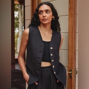 Black linen vest sustainable
